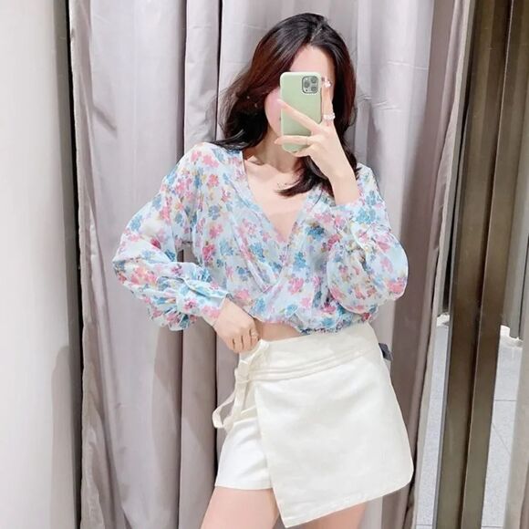 ZARA FLORAL PRINT BLOUSE - Picture 5 of 8